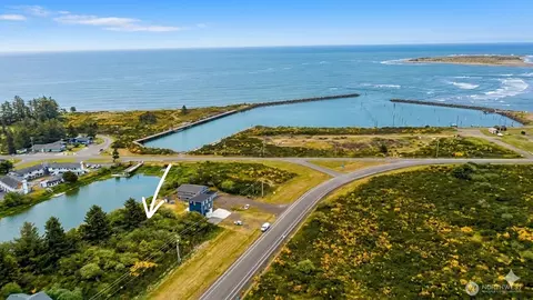 1032 Point Brown Ave SE, Ocean Shores, WA 98569