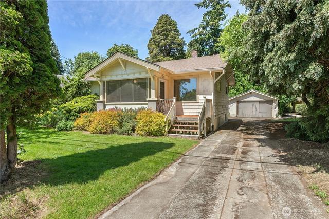1610 E Maplewood Ave, Bellingham, WA 98225