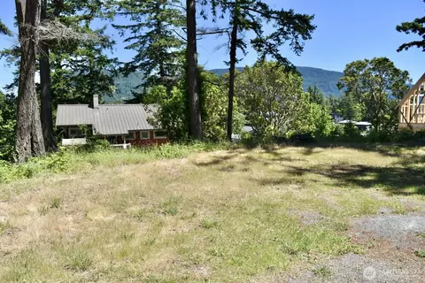 57 Victory Ln, Orcas Island, WA 98245