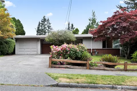 3536 NE 94th St, Seattle, WA 98115