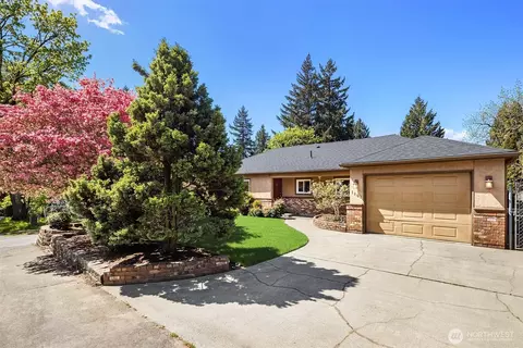 1161 Aberdeen Ave NE, Renton, WA 98056