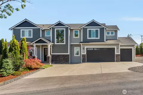 3028 64th St E, Tacoma, WA 98443
