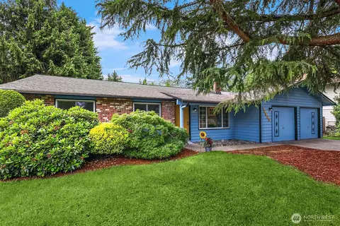 12923 NE 144th Ne Pl, Kirkland, WA 98034