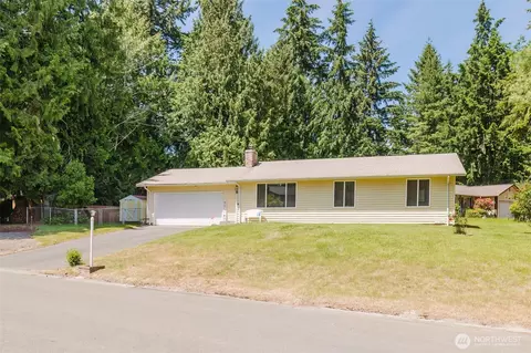 8089 Blue Oak Pkwy NE, Bremerton, WA 98311