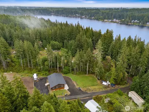 4311 E Mason Lake Dr W, Grapeview, WA 98546