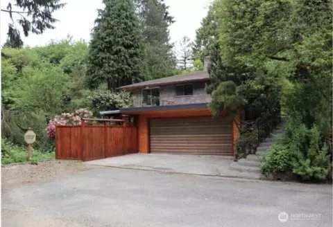 1104 N 6th Ave, Kelso, WA 98626