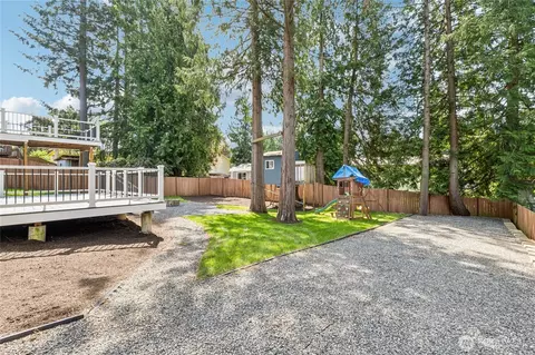 Exterior - 2210 171st Pl SE, Bothell, WA 98012 photo 5 of 6