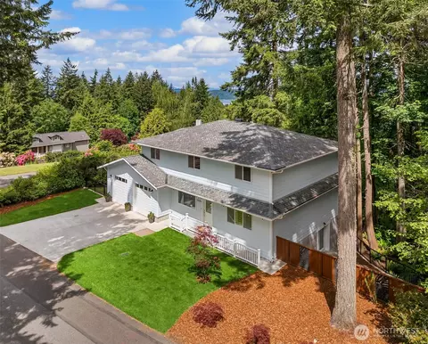 24390 Mount Washington View Ln NW, Poulsbo, WA 98370