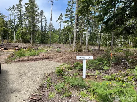 27706 V St, Ocean Park, WA 98640