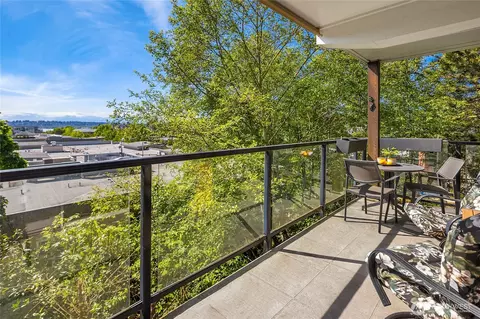 410 2nd Ave S #111, Kirkland, WA 98033