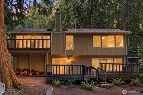 895 Highwood Dr SW, Issaquah, WA 98027
