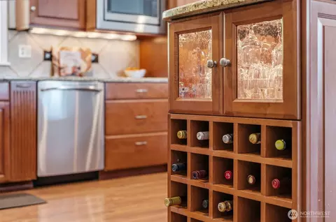 Kitchen - 46216 287th Ave SE, Enumclaw, WA 98022 photo 5 of 5
