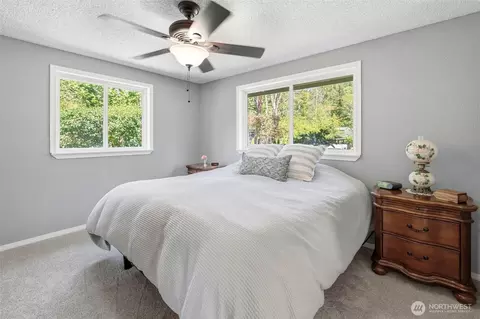 Bedroom - 46216 287th Ave SE, Enumclaw, WA 98022 photo 1 of 5