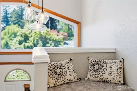 Entry Way - 46216 287th Ave SE, Enumclaw, WA 98022 photo 1 of 1