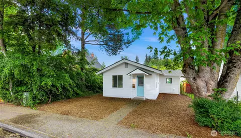1524 Lincoln St, Bellingham, WA 98229