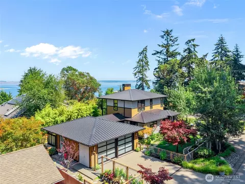 302 T St, Port Townsend, WA 98368