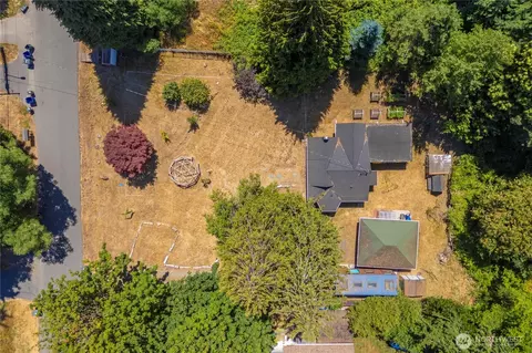 12027 10th Ave S, Seattle, WA 98168