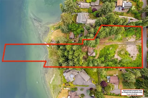2774 Marine Dr, Bremerton, WA 98312