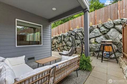 Exterior - 3501 226th Pl SE, Bothell, WA 98021 photo 5 of 6