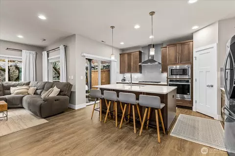 Kitchen - 3501 226th Pl SE, Bothell, WA 98021 photo 3 of 4