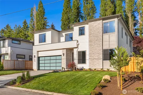 416 155th Ave SE, Bellevue, WA 98007