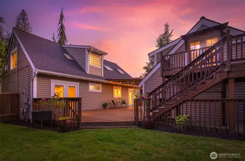 Exterior - 2825 165th Pl SE, Bothell, WA 98012 photo 8 of 13