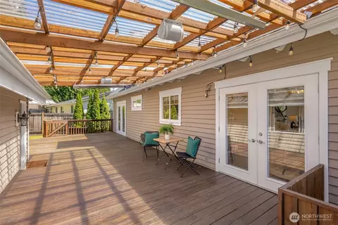 Exterior - 2825 165th Pl SE, Bothell, WA 98012 photo 2 of 13