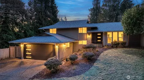 14837 SE Fairwood Blvd, Renton, WA 98058