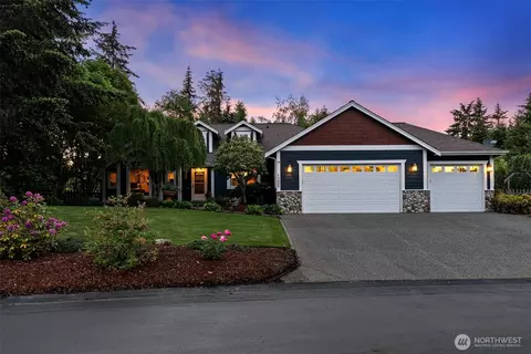 1205 136 St NW, Gig Harbor, WA 98332