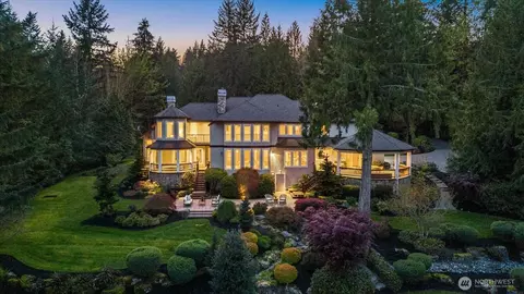 13748 242nd Ave NE, Woodinville, WA 98077