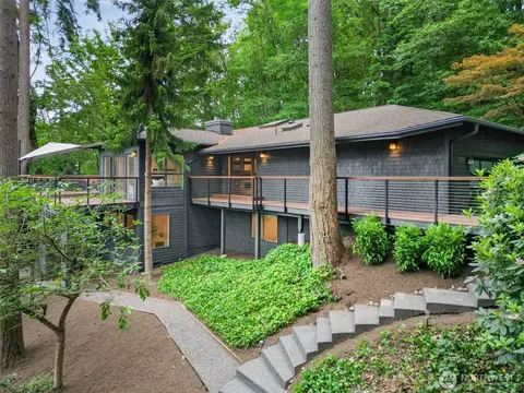 14317 SE 49th St, Bellevue, WA 98006