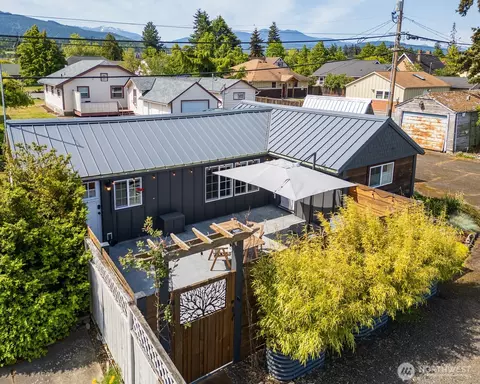 233 W Washington St, Sequim, WA 98382