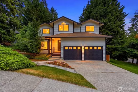 3328 168th Pl SE, Bellevue, WA 98008