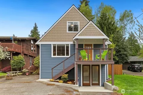 2122 N 128th St, Seattle, WA 98133