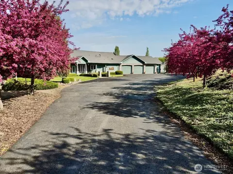 4221 Thrall Rd, Ellensburg, WA 98926