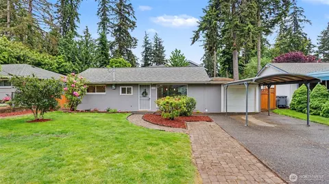 3401 NE 8th St, Renton, WA 98056