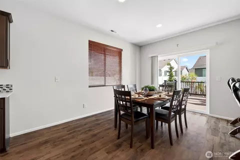 Dining - 104 Walnut Ave SW #23, Orting, WA 98360 photo 1 of 1