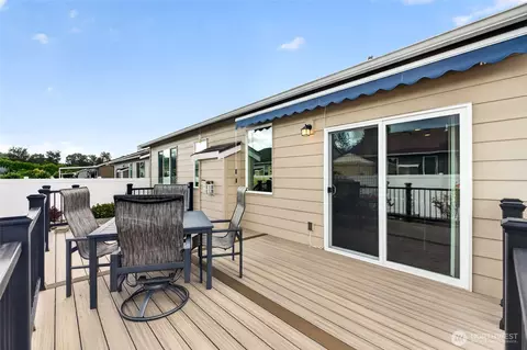 Exterior - 104 Walnut Ave SW #23, Orting, WA 98360 photo 7 of 8