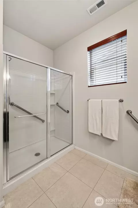 Bath - 104 Walnut Ave SW #23, Orting, WA 98360 photo 4 of 4