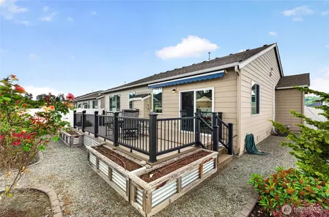 Exterior - 104 Walnut Ave SW #23, Orting, WA 98360 photo 3 of 8