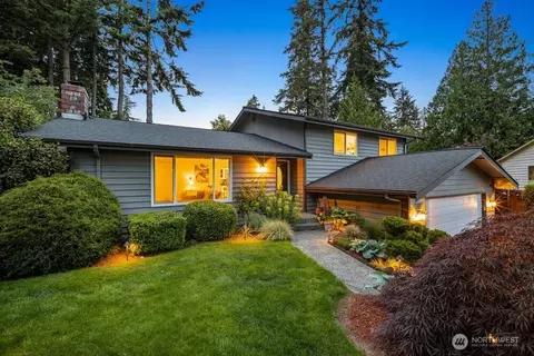 24306 87th Pl W, Edmonds, WA 98026
