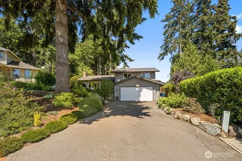 24306 87th Pl W, Edmonds, WA 98026