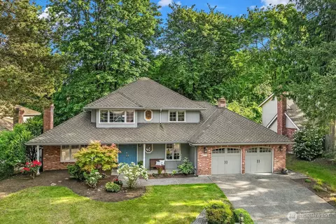 20141 NE 42nd St, Sammamish, WA 98074