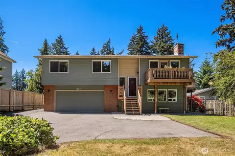 15021 Westminster Way N, Shoreline, WA 98133