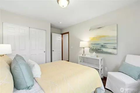 Bedroom - 4127 228th Pl SE, Bothell, WA 98021 photo 3 of 5