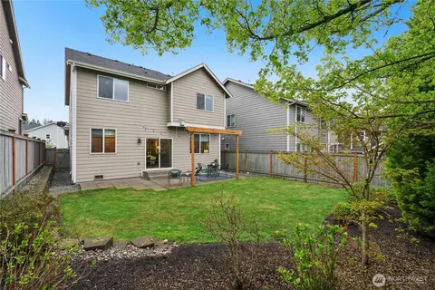 Exterior - 4127 228th Pl SE, Bothell, WA 98021 photo 4 of 5