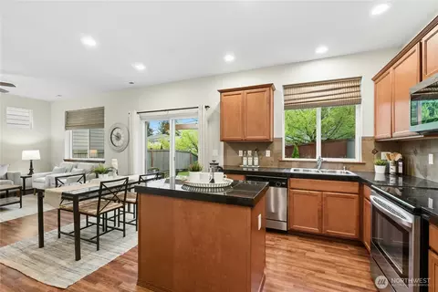 Kitchen - 4127 228th Pl SE, Bothell, WA 98021 photo 3 of 4