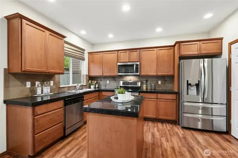 Kitchen - 4127 228th Pl SE, Bothell, WA 98021 photo 1 of 4