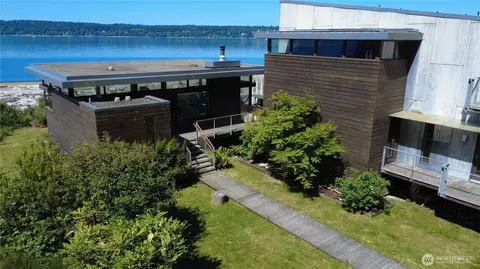 Exterior - 23 N Sand Point Way, Hat Island, WA 98206 photo 6 of 7