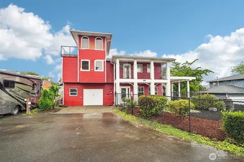 13043 40th Ave S, Tukwila, WA 98168